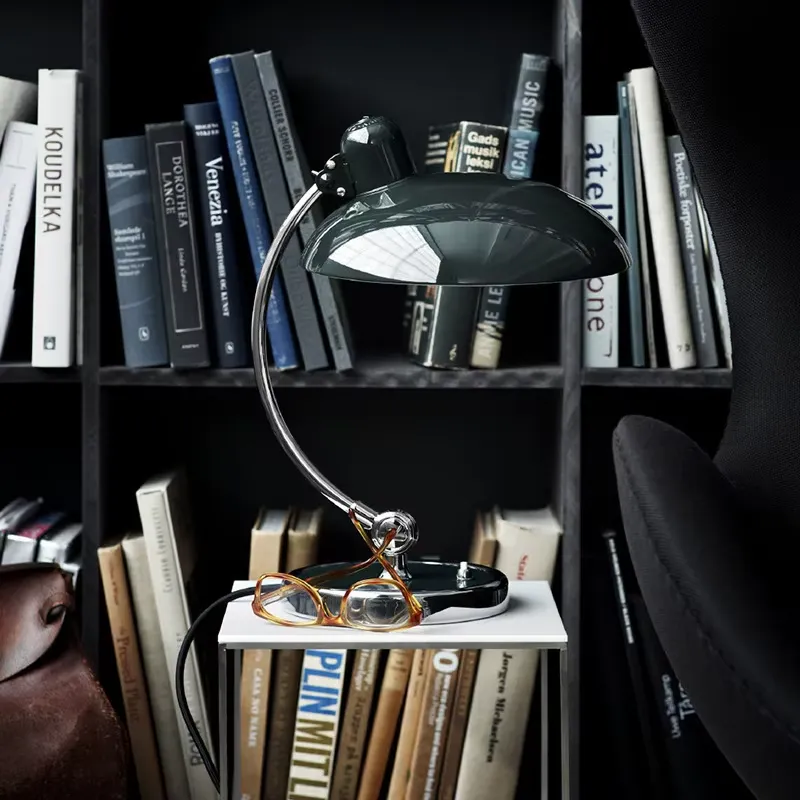 Lampada a LED in ferro battuto - Light Switch recensione e prezzo
